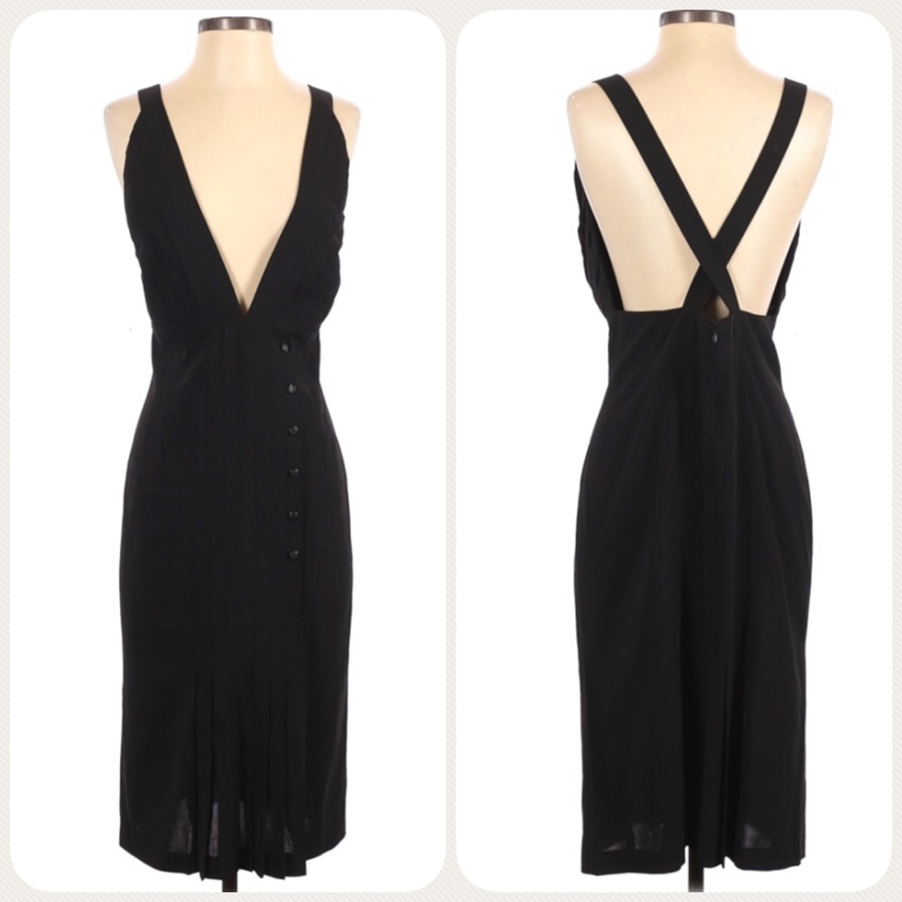 2003 CHANEL low-cut plunge cocktail dress